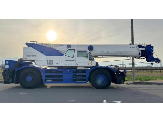 Nov 2004 Tadano Crane  SD-TR600
