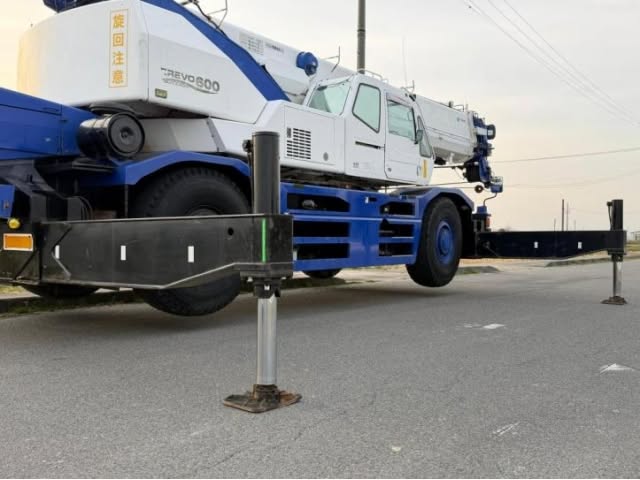 Nov 2004 Tadano Crane  SD-TR600