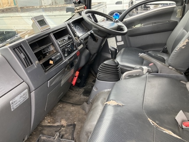 DEC 2011 ISUZU ELF GARBAGE TRUCK