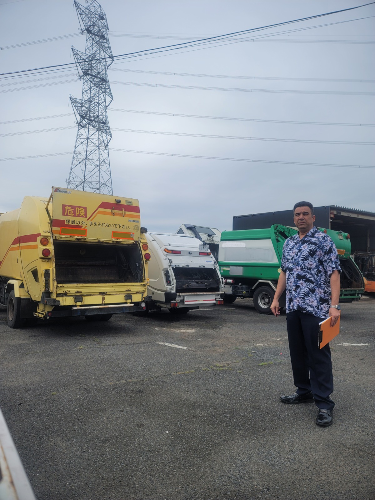 2009 ISUZU elf Garbage Truck