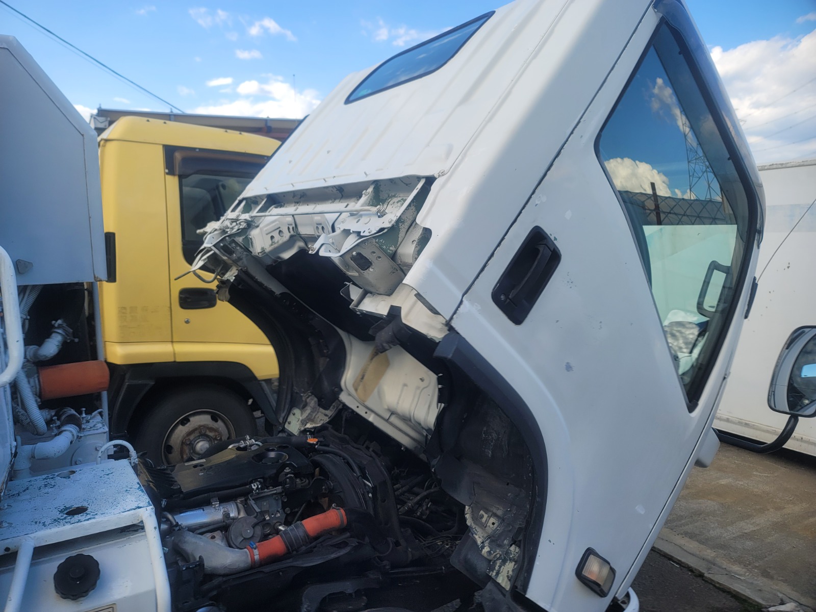 2009 ISUZU elf Garbage Truck