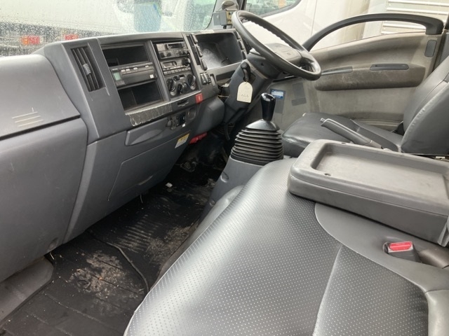 2009 ISUZU elf Garbage Truck