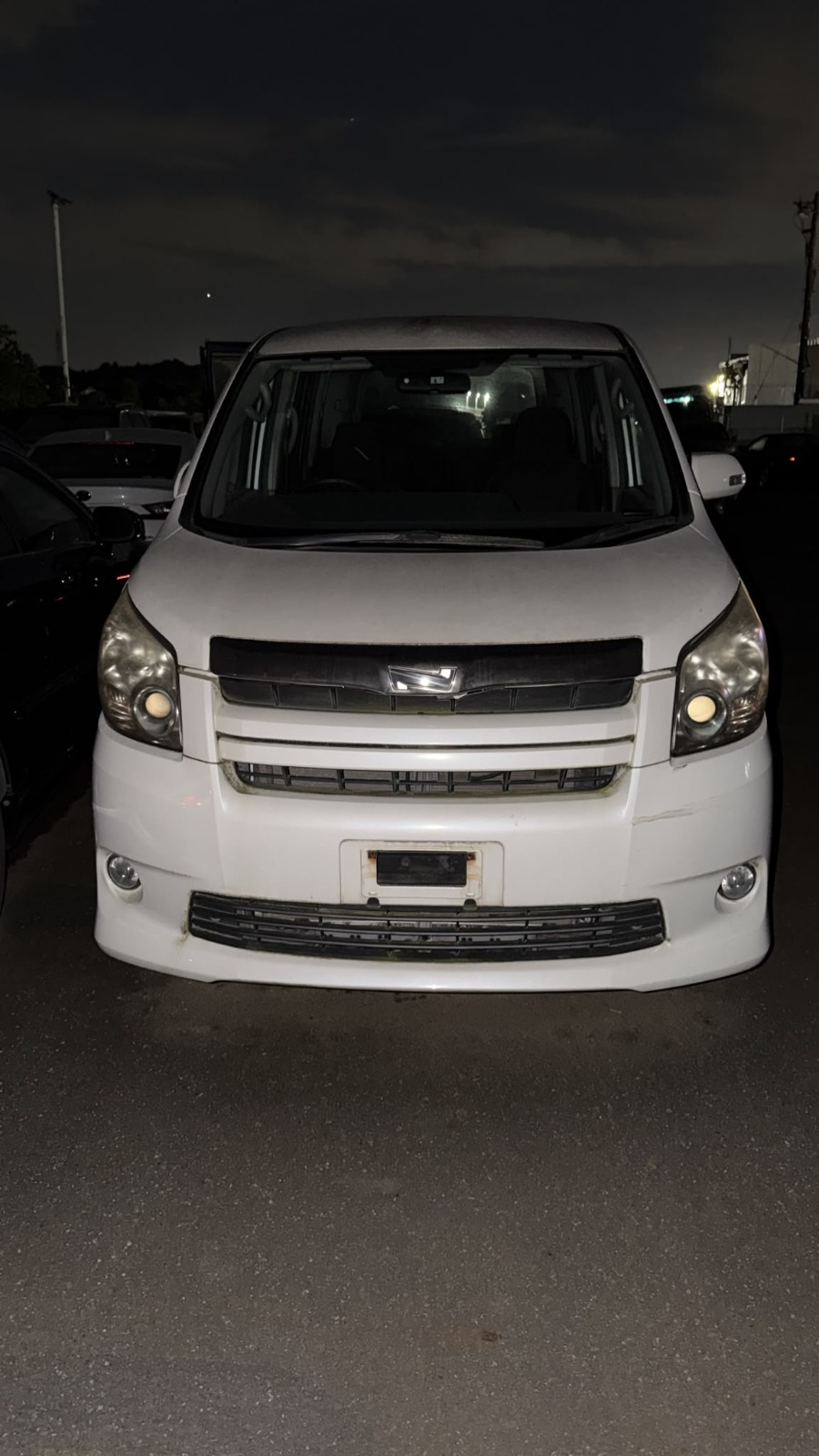 DEC 2008 TOYOTA NOAH
