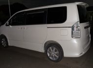 DEC 2008 TOYOTA NOAH