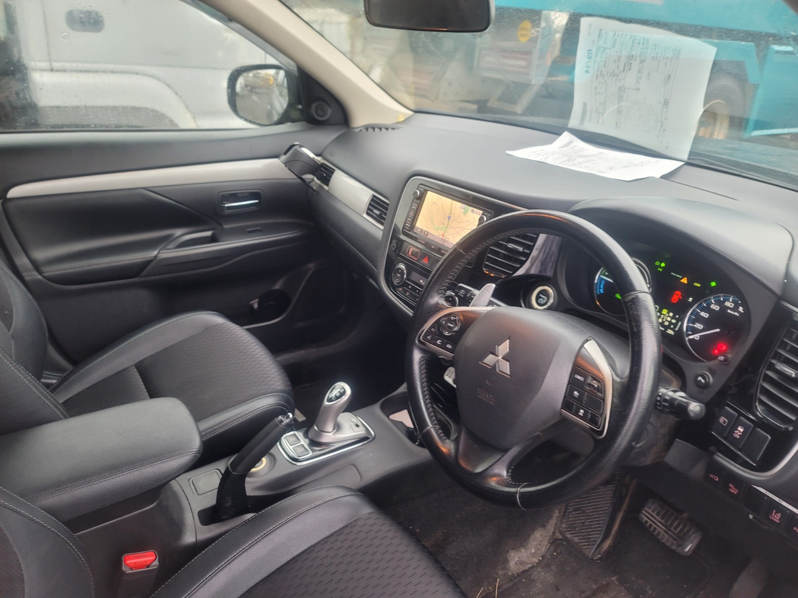 2013 MITSUBUSHI OUTLANDER PHV