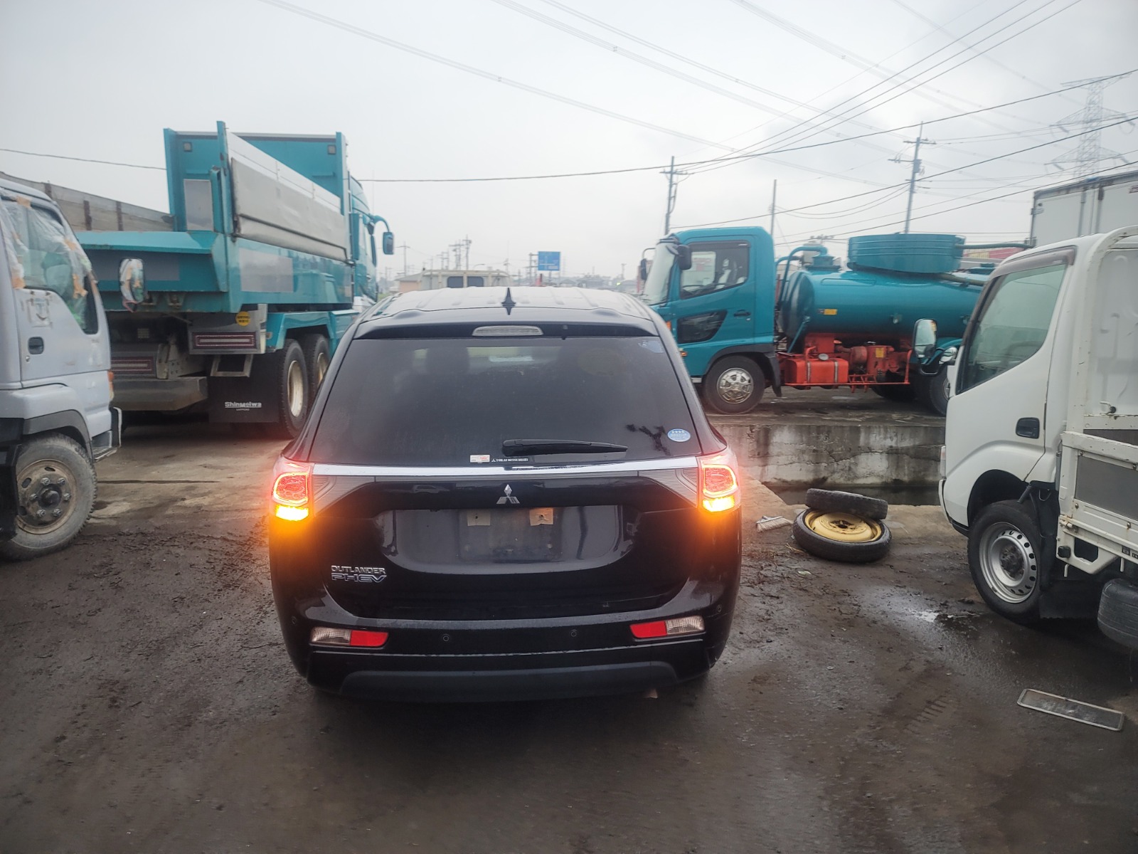 2013 MITSUBUSHI OUTLANDER PHV