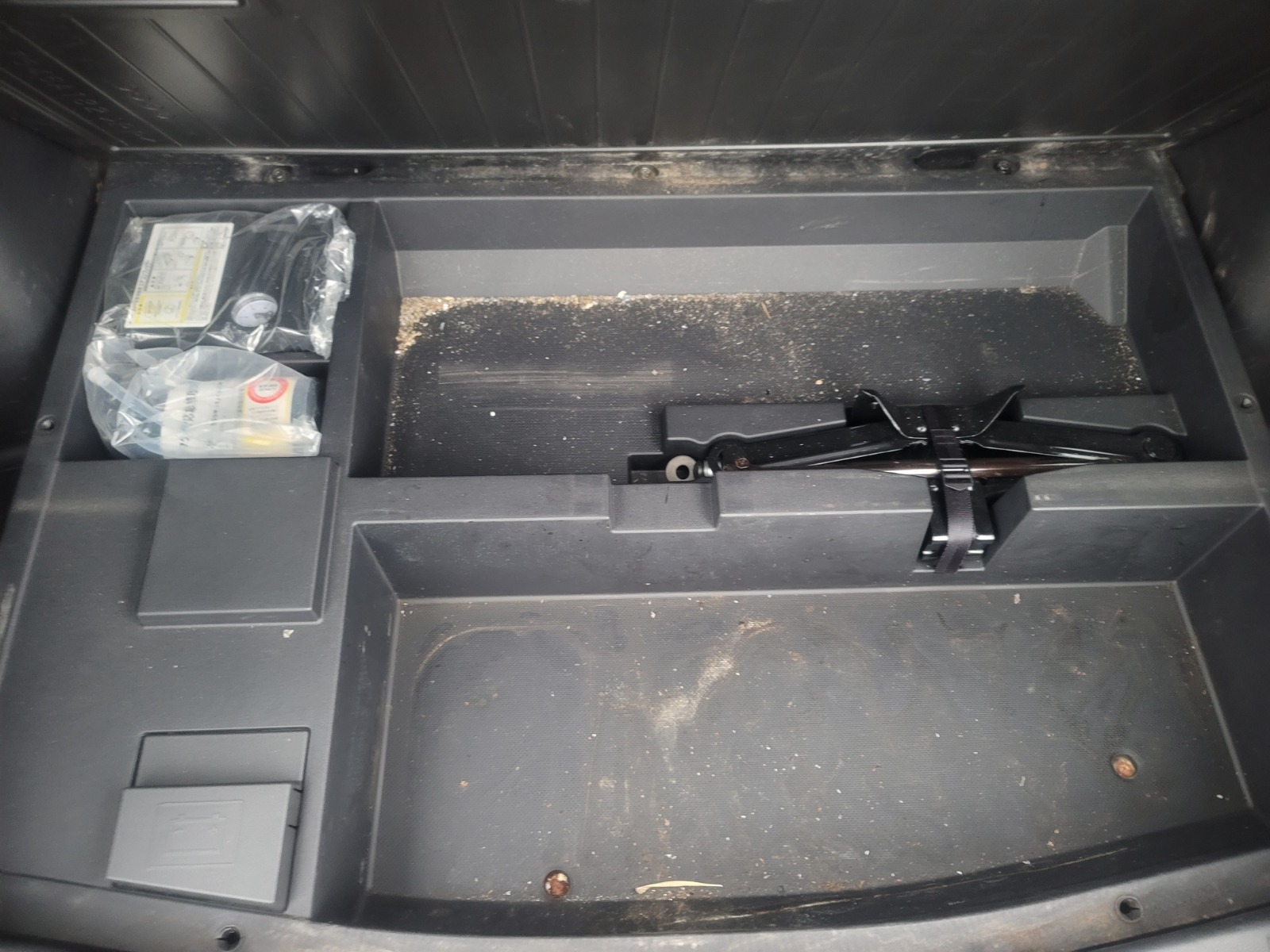 2013 MITSUBUSHI OUTLANDER PHV