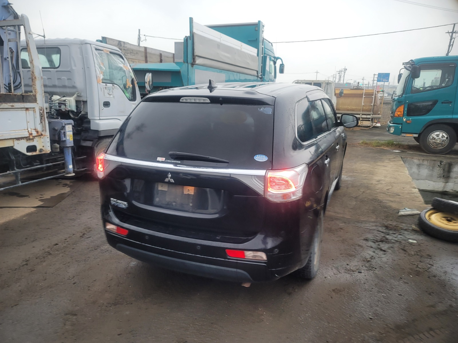 2013 MITSUBUSHI OUTLANDER PHV