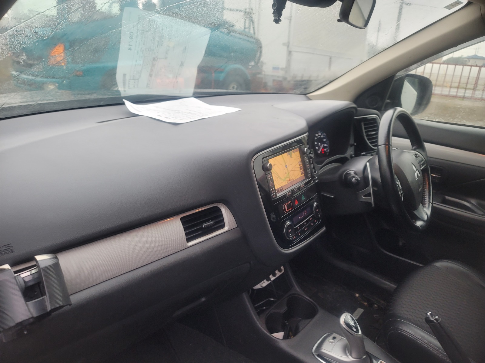 2013 MITSUBUSHI OUTLANDER PHV