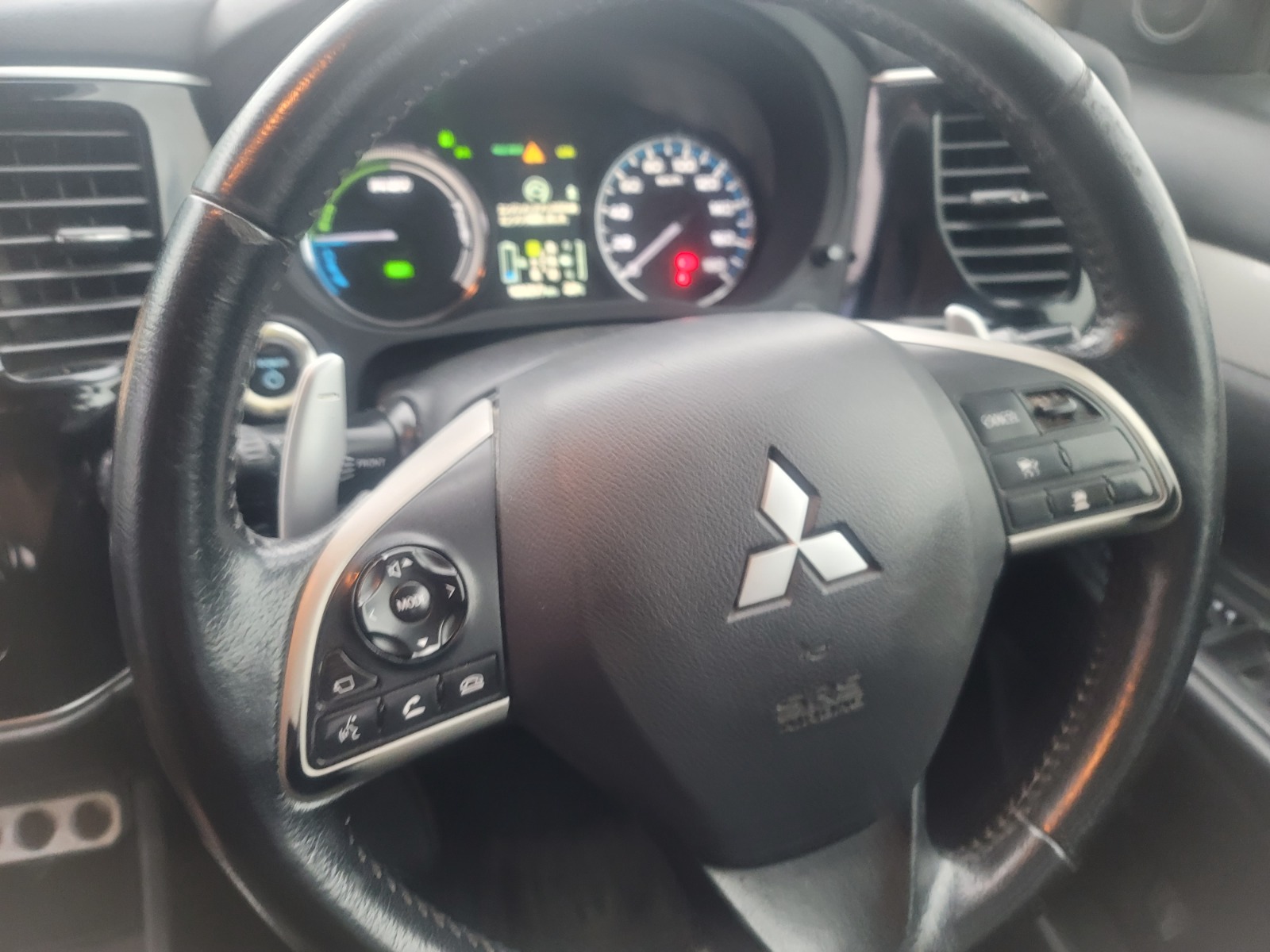 2013 MITSUBUSHI OUTLANDER PHV
