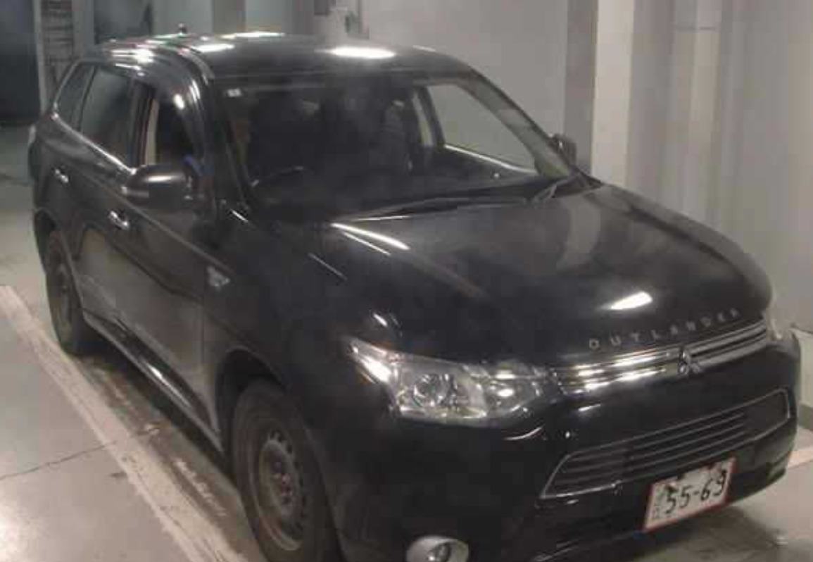 2013 MITSUBUSHI OUTLANDER PHV