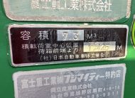 2005 ISUZU FORWARD GARBAGE TRUCK.