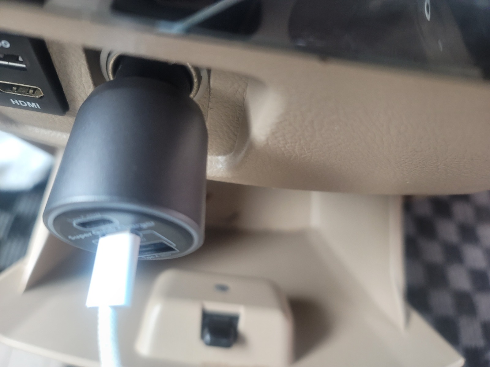 JUNE 2010 TOYOTA VELFIRE