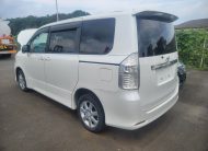 DEC 2008 TOYOTA NOAH