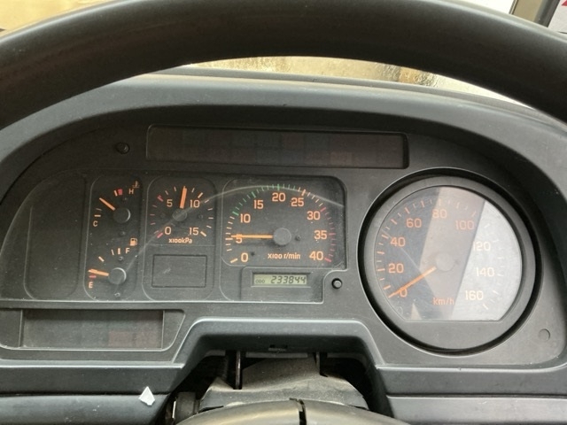 2001 ISUZU FORWARD TRUCK