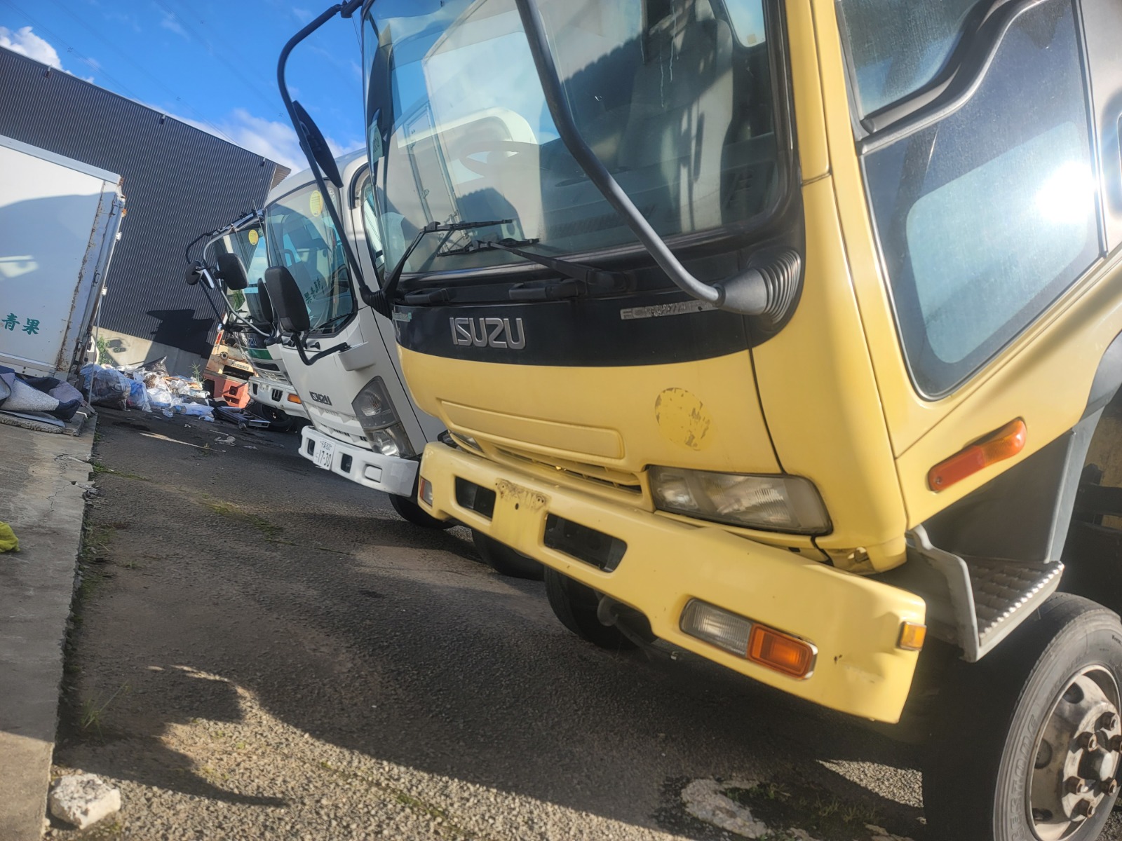 2001 ISUZU FORWARD TRUCK
