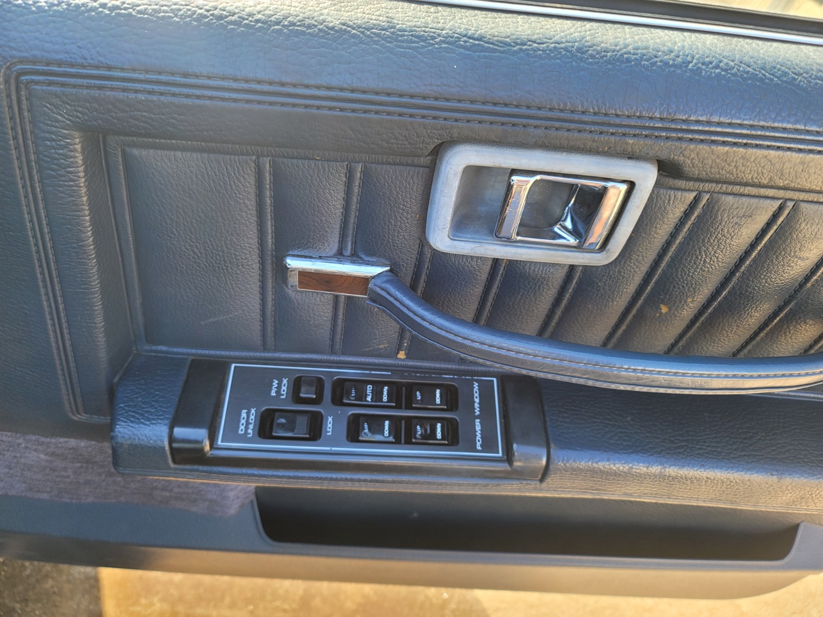 MAY 1995 NISSAN GLORIA