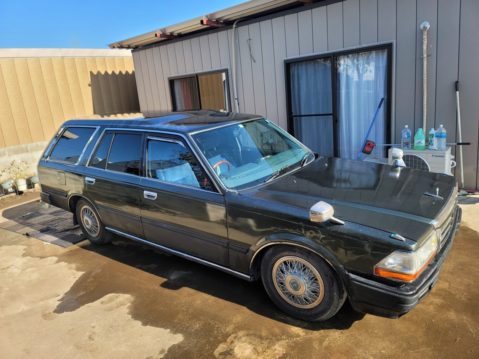 MAY 1995 NISSAN GLORIA